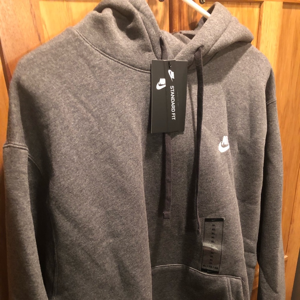 Brand new Nike Men’s hoodie XL